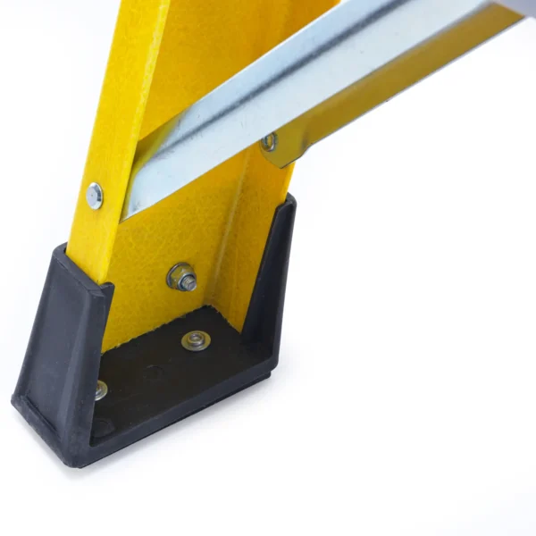 TB Davies INSUL8-S Fibreglass Professional Swingback Step Ladder