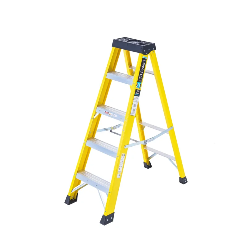 TB Davies INSUL8-S Fibreglass Professional Swingback Step Ladder