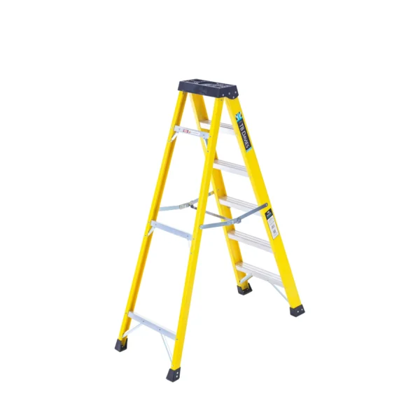 TB Davies INSUL8-S Fibreglass Professional Swingback Step Ladder