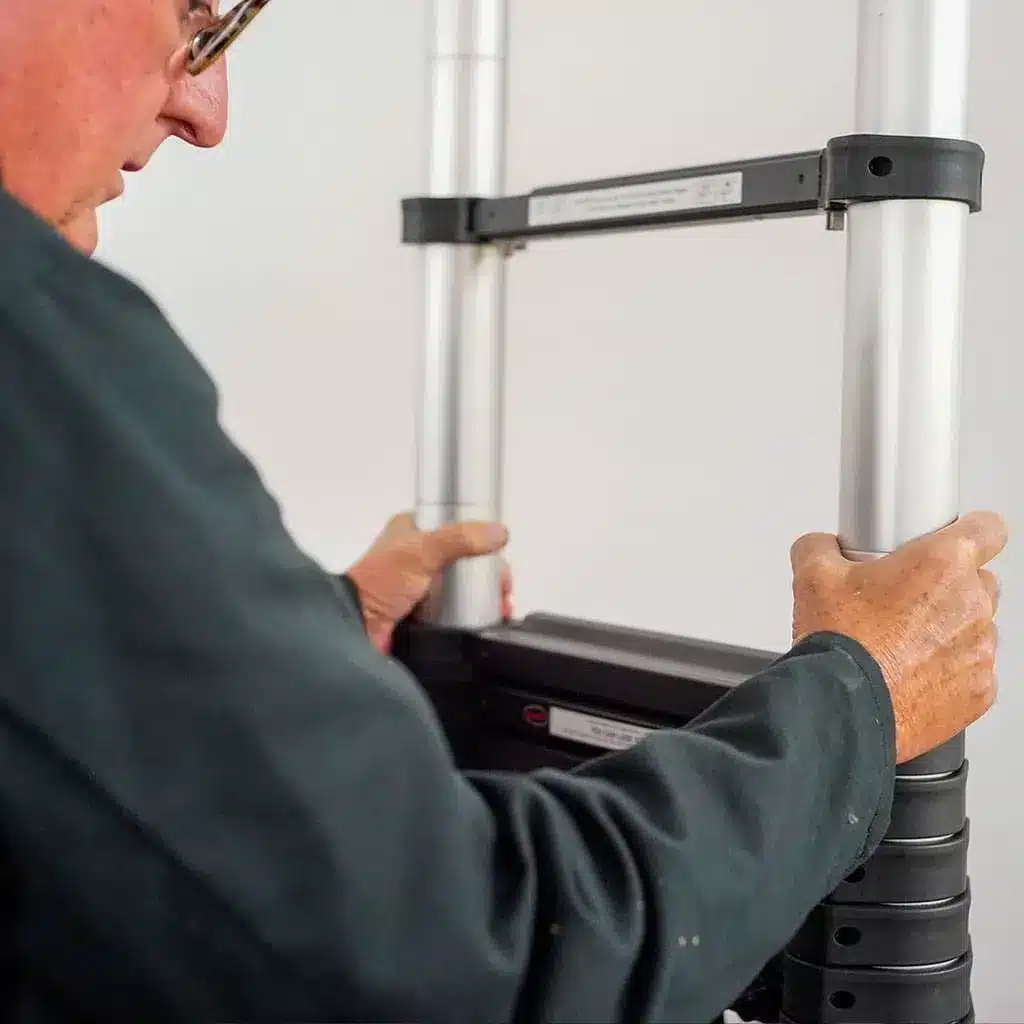 TB Davies 4.4m XTEND+CLIMB Super ProSeries S2.0 Telescopic Ladder 12 TB Davies 4.4m XTEND+CLIMB Super ProSeries S2.0 Telescopic Ladder - Image 12