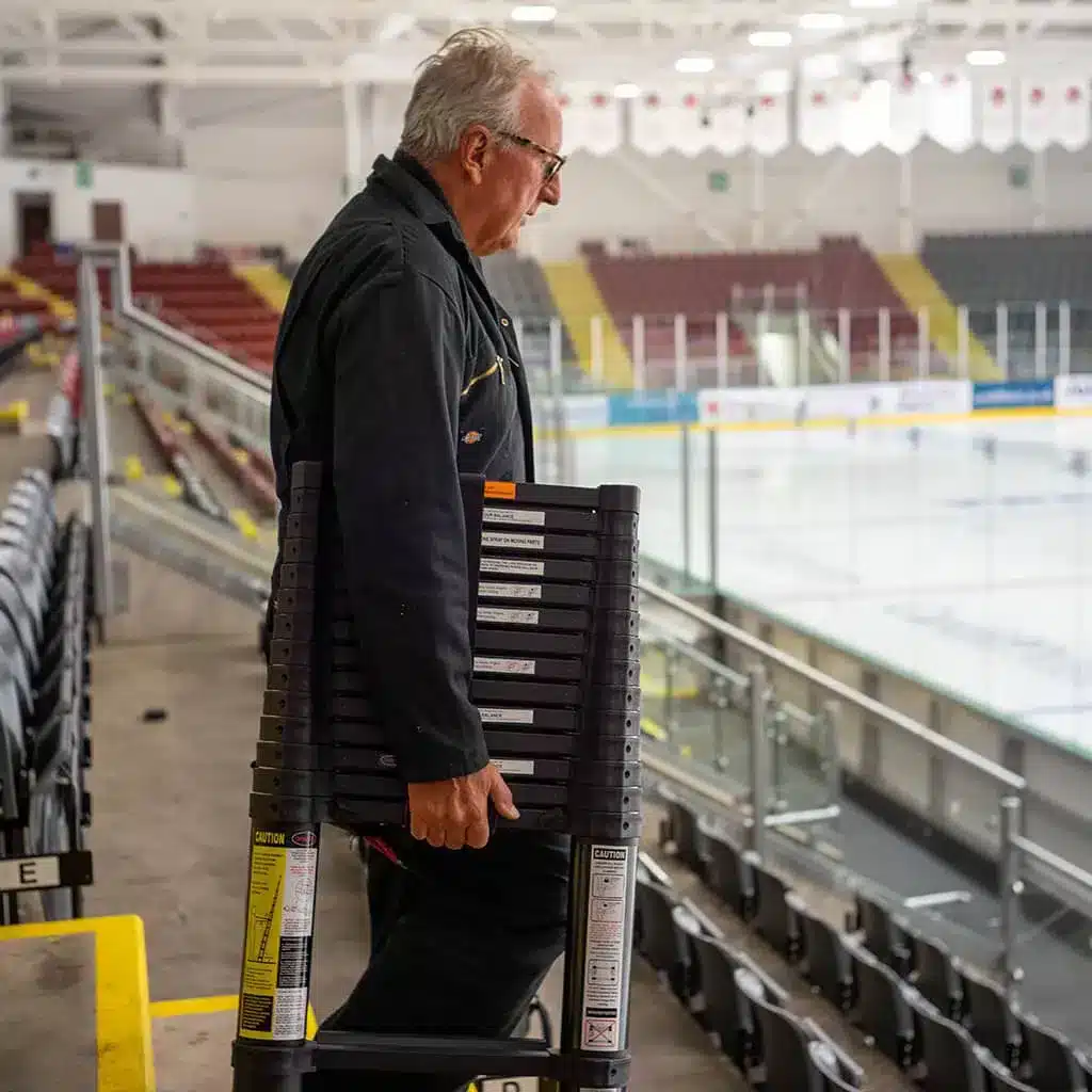 TB Davies 4.4m XTEND+CLIMB Super ProSeries S2.0 Telescopic Ladder 10 TB Davies 4.4m XTEND+CLIMB Super ProSeries S2.0 Telescopic Ladder - Image 10